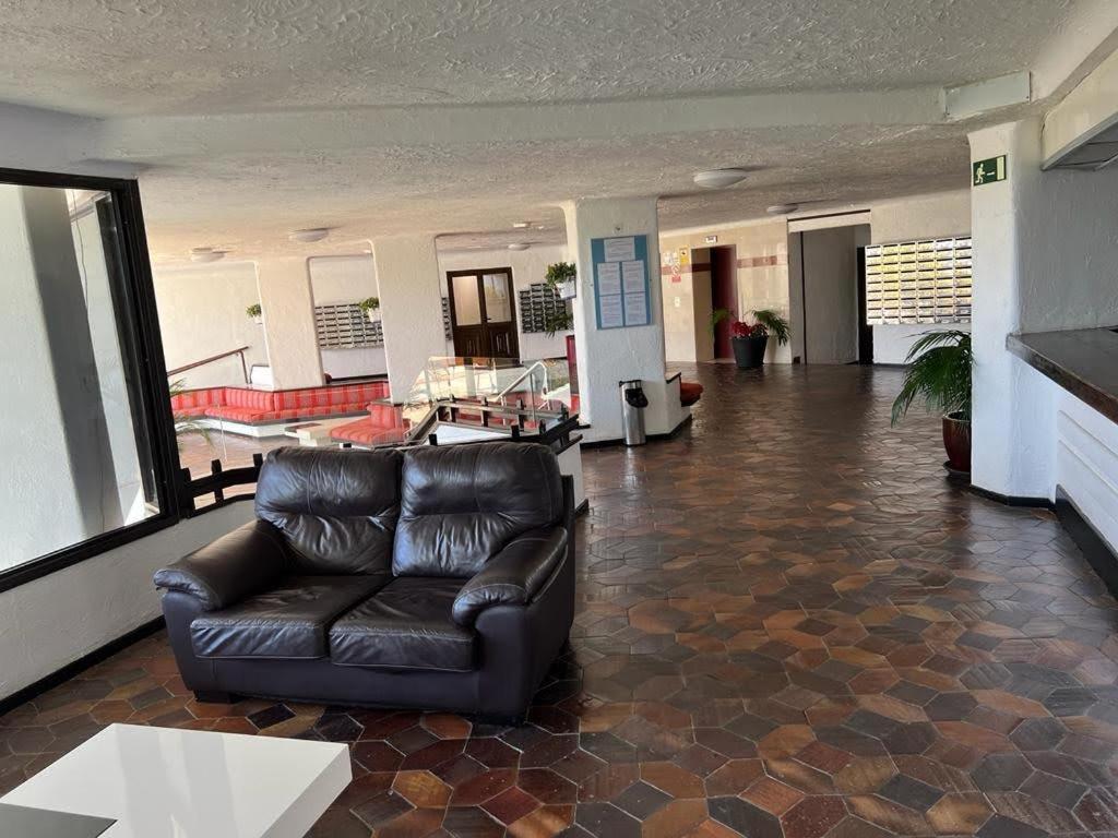 Cozy Apartment In The Center Of Costa Adeje On The 1St Coastline Buitenkant foto