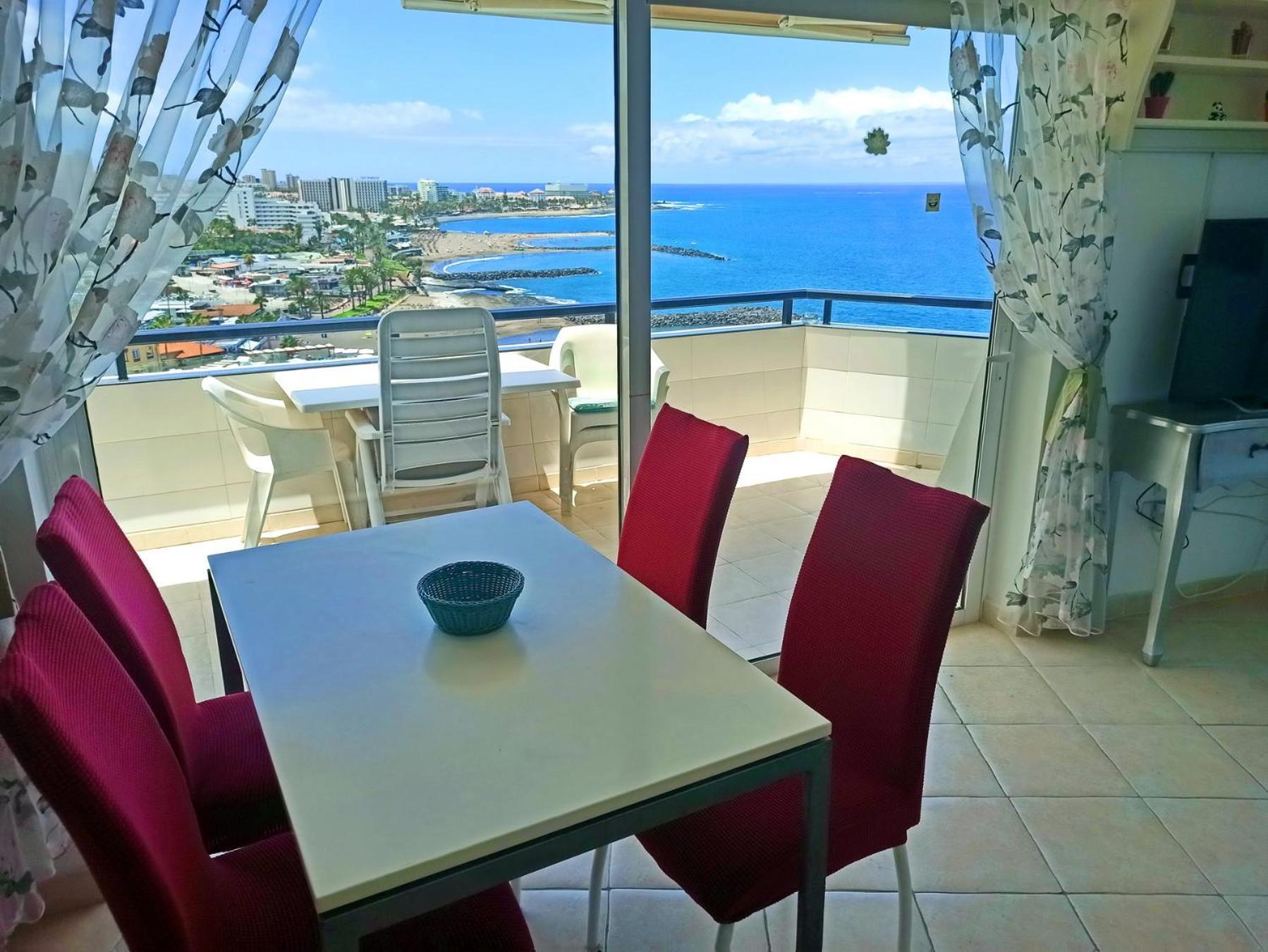 Cozy Apartment In The Center Of Costa Adeje On The 1St Coastline Buitenkant foto